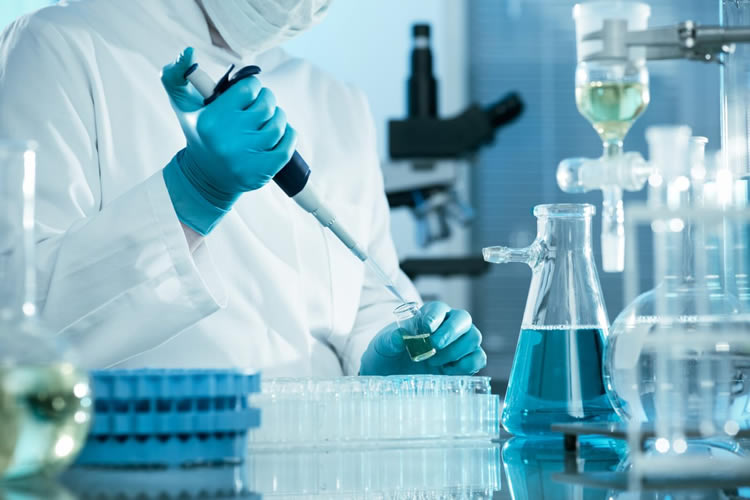 Vacante como técnico protésico en laboratorio Vacante como técnico protésico en laboratorio