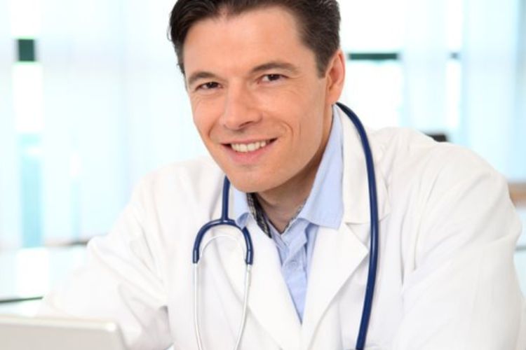 Empleo para odontólogo general y endodoncia