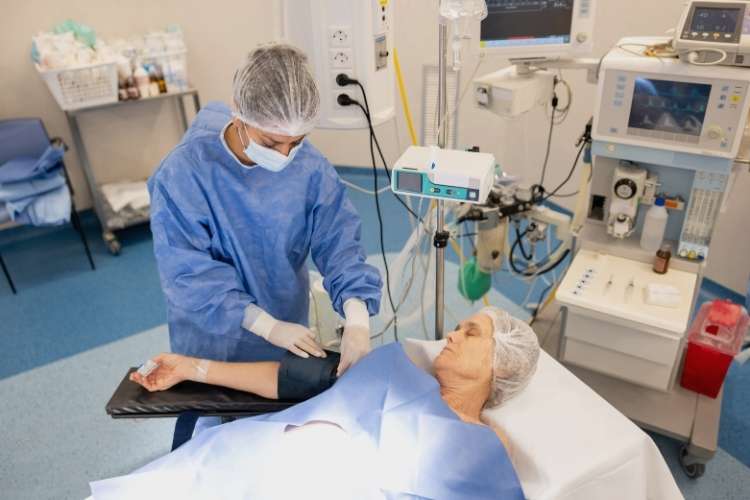 Oferta de empleo para enfermero en hemodinamia