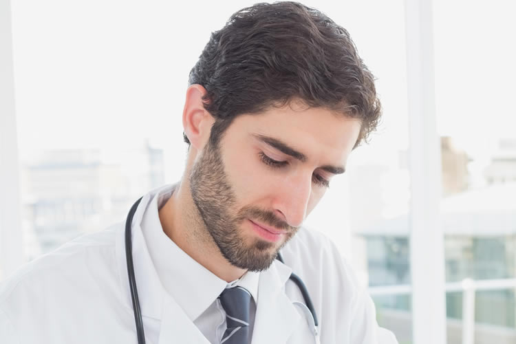 Oferta laboral para odontologo general