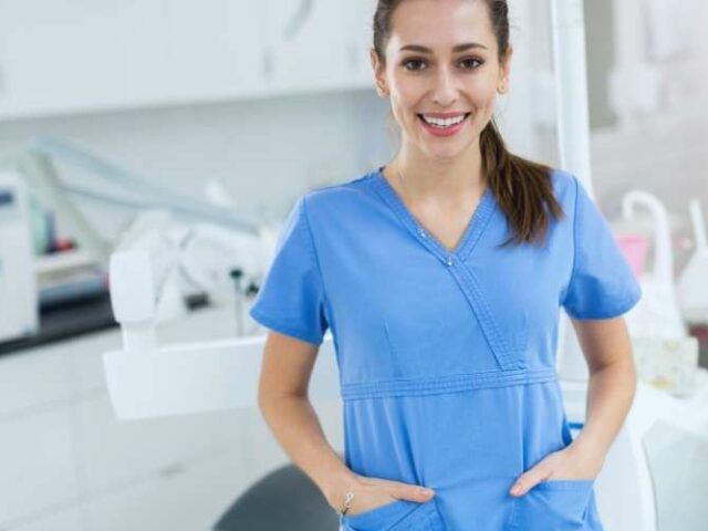 Empleo como Auxiliar de Enfermería