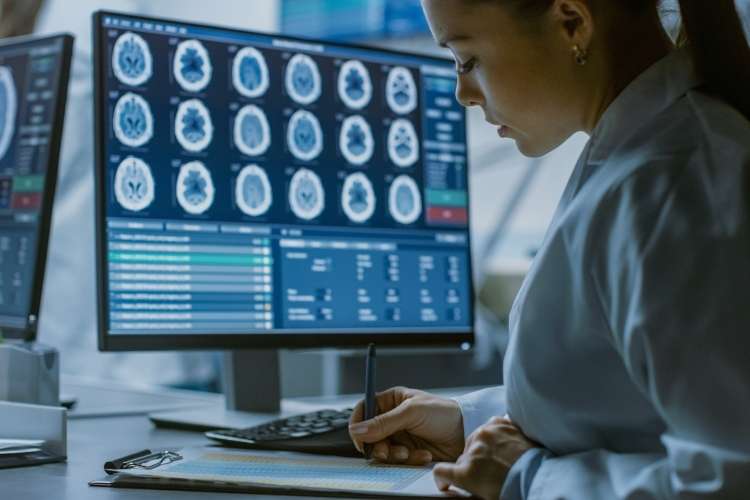 Oferta de trabajo para auxiliar de enfermería neurofisiologica